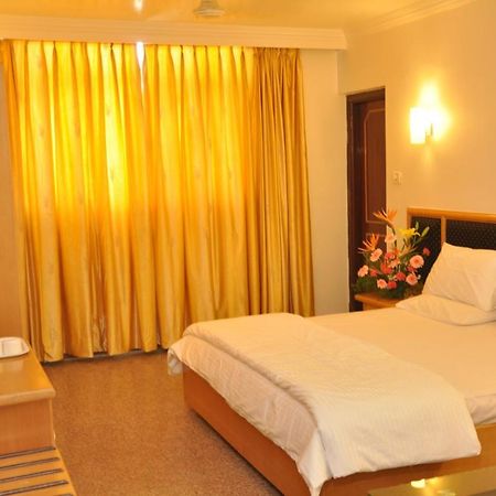 Hotelpearlinn Bengaluru Zewnętrze zdjęcie