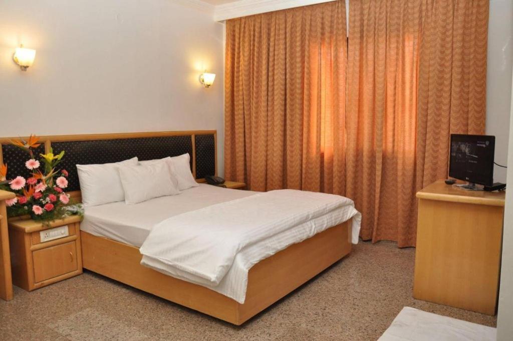 Hotelpearlinn Bengaluru Zewnętrze zdjęcie